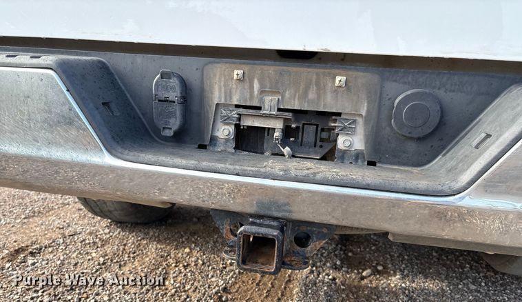 image for item EM0538 2020 Chevrolet Silverado 1500 Crew Cab pickup truck