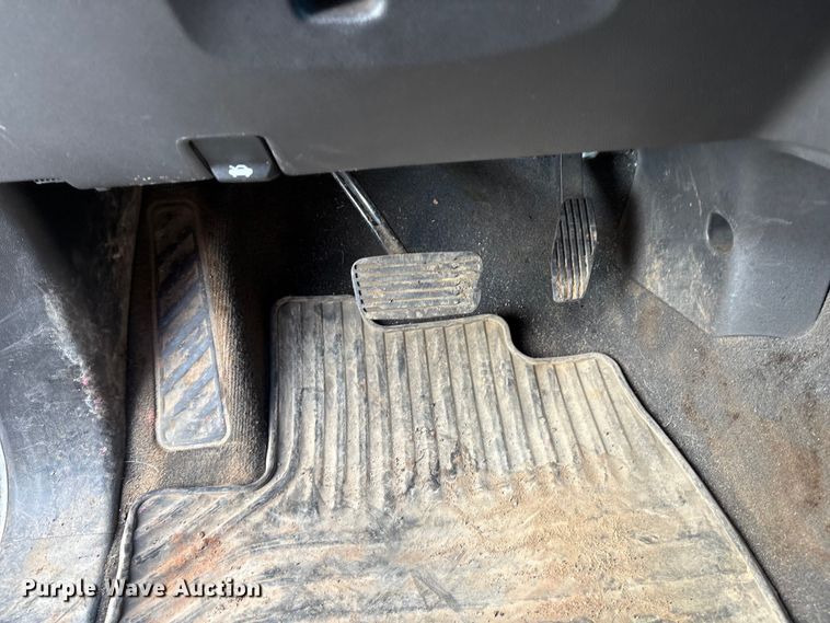 image for item EM0538 2020 Chevrolet Silverado 1500 Crew Cab pickup truck