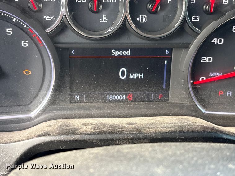 image for item EM0538 2020 Chevrolet Silverado 1500 Crew Cab pickup truck