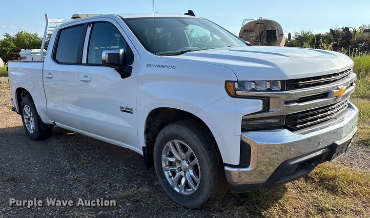 image for item EM0539 2019 Chevrolet Silverado 1500 Crew Cab pickup truck