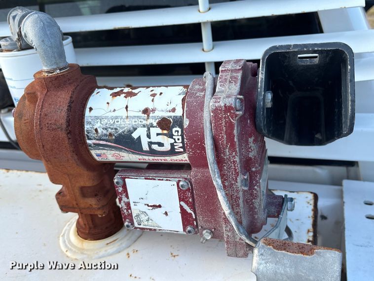 image for item EM0539 2019 Chevrolet Silverado 1500 Crew Cab pickup truck