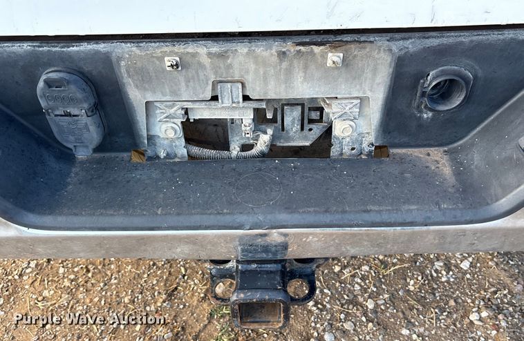 image for item EM0539 2019 Chevrolet Silverado 1500 Crew Cab pickup truck