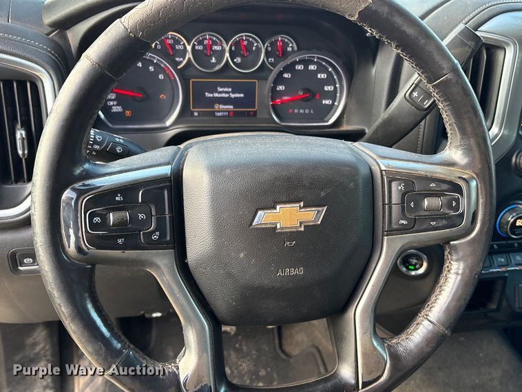 image for item EM0539 2019 Chevrolet Silverado 1500 Crew Cab pickup truck