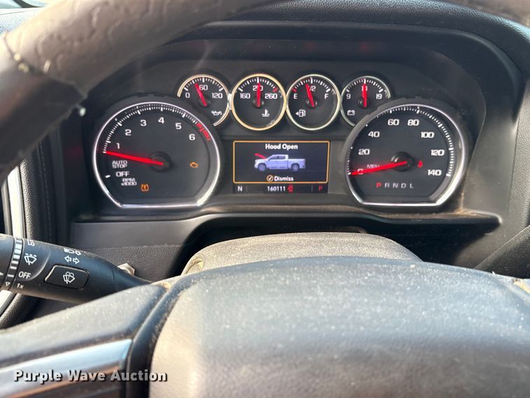 image for item EM0539 2019 Chevrolet Silverado 1500 Crew Cab pickup truck