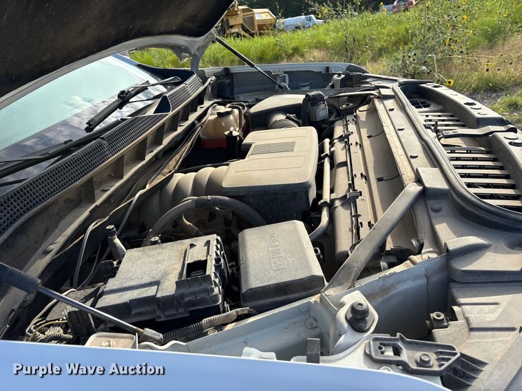 image for item EM0539 2019 Chevrolet Silverado 1500 Crew Cab pickup truck