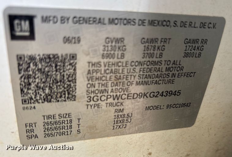 image for item EM0539 2019 Chevrolet Silverado 1500 Crew Cab pickup truck