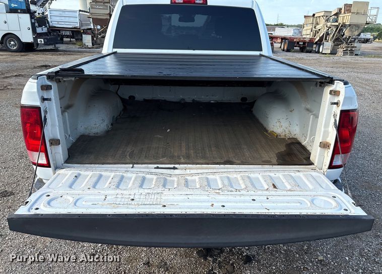 image for item EM0540 2015 Dodge Ram 1500 Crew Cab pickup truck