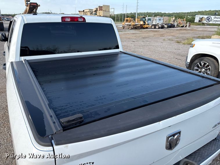 image for item EM0540 2015 Dodge Ram 1500 Crew Cab pickup truck