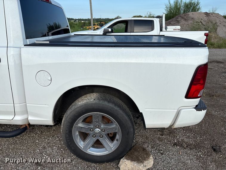 image for item EM0540 2015 Dodge Ram 1500 Crew Cab pickup truck