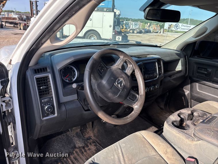 image for item EM0540 2015 Dodge Ram 1500 Crew Cab pickup truck