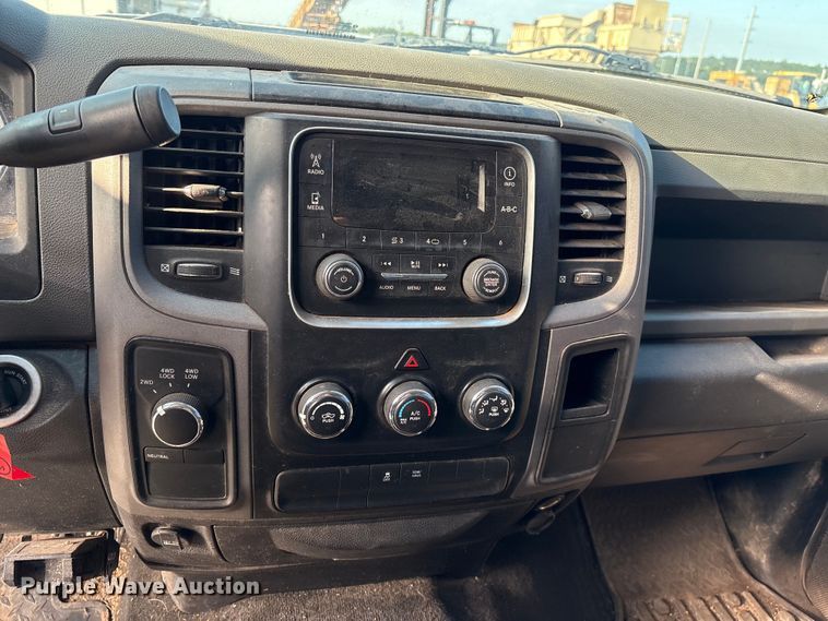 image for item EM0540 2015 Dodge Ram 1500 Crew Cab pickup truck