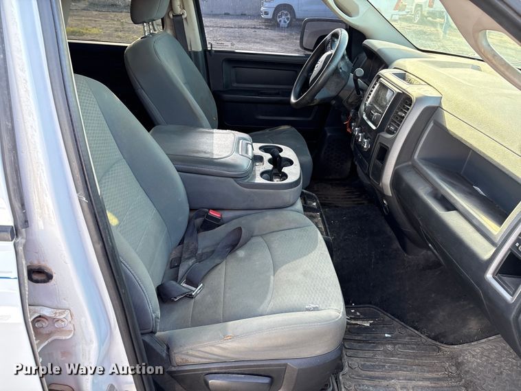 image for item EM0540 2015 Dodge Ram 1500 Crew Cab pickup truck