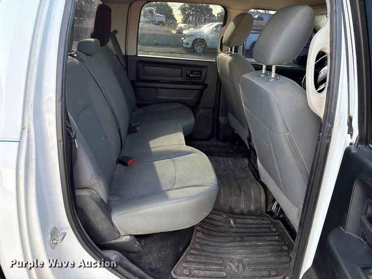 image for item EM0540 2015 Dodge Ram 1500 Crew Cab pickup truck