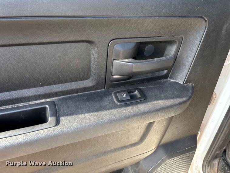 image for item EM0540 2015 Dodge Ram 1500 Crew Cab pickup truck