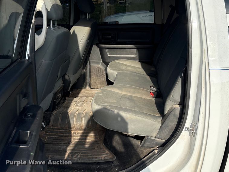 image for item EM0540 2015 Dodge Ram 1500 Crew Cab pickup truck