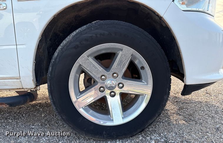 image for item EM0540 2015 Dodge Ram 1500 Crew Cab pickup truck