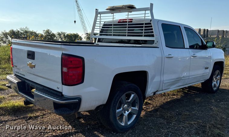 image for item EM0542 2018 Chevrolet Silverado 1500 Crew Cab pickup truck