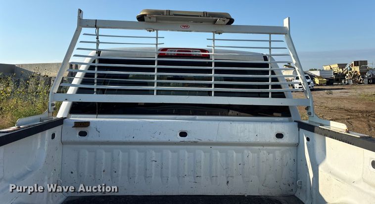 image for item EM0542 2018 Chevrolet Silverado 1500 Crew Cab pickup truck