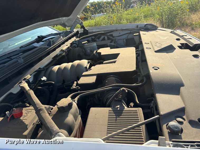 image for item EM0542 2018 Chevrolet Silverado 1500 Crew Cab pickup truck