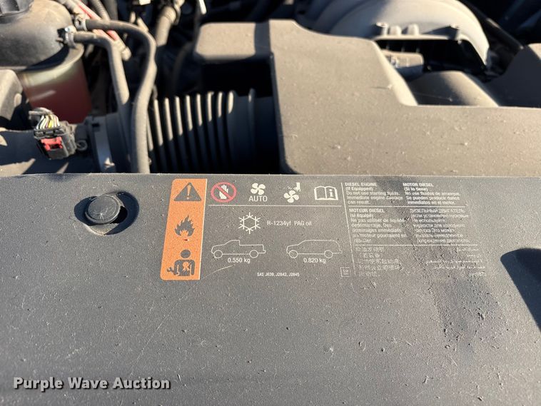 image for item EM0542 2018 Chevrolet Silverado 1500 Crew Cab pickup truck