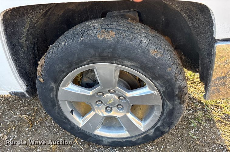 image for item EM0542 2018 Chevrolet Silverado 1500 Crew Cab pickup truck