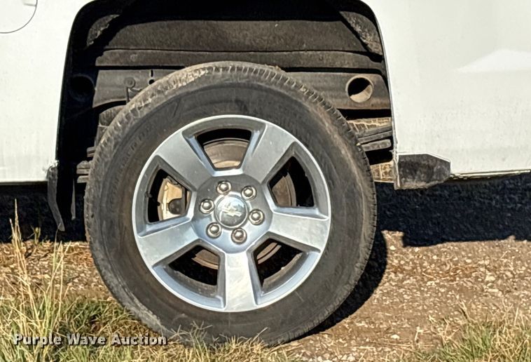 image for item EM0542 2018 Chevrolet Silverado 1500 Crew Cab pickup truck