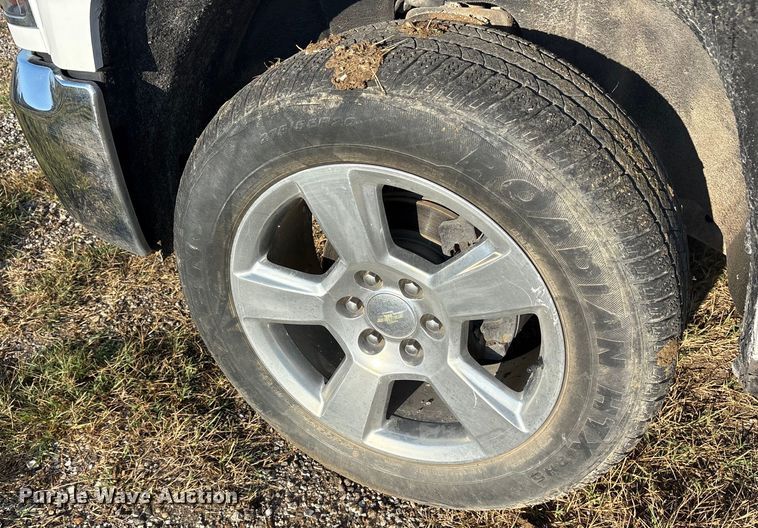 image for item EM0542 2018 Chevrolet Silverado 1500 Crew Cab pickup truck