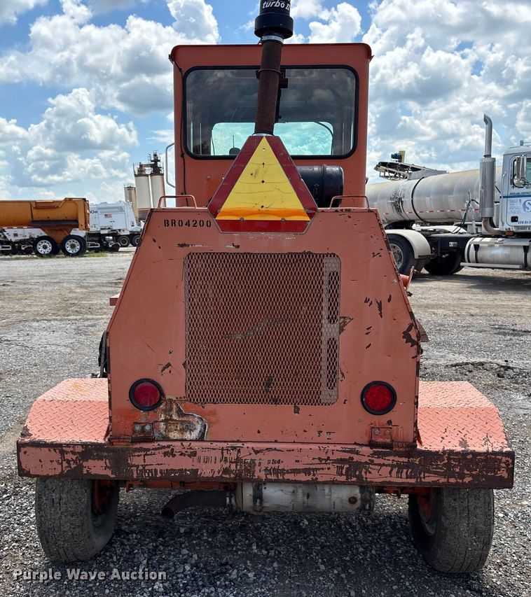 image for item EM0544 (3) Broce RJ350 brooms