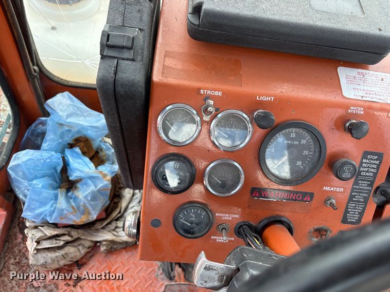 image for item EM0544 (3) Broce RJ350 brooms