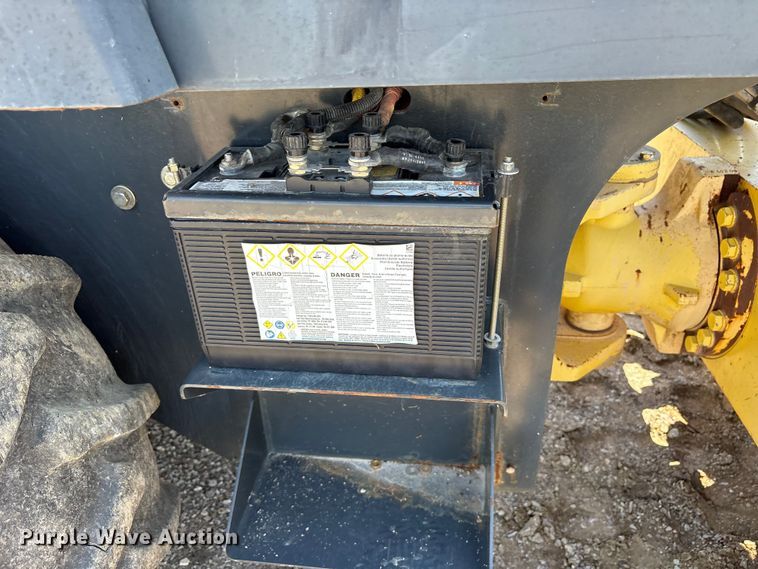 image for item EM0546 2008 Bomag BW177 PDH-40 single drum vibratory roller