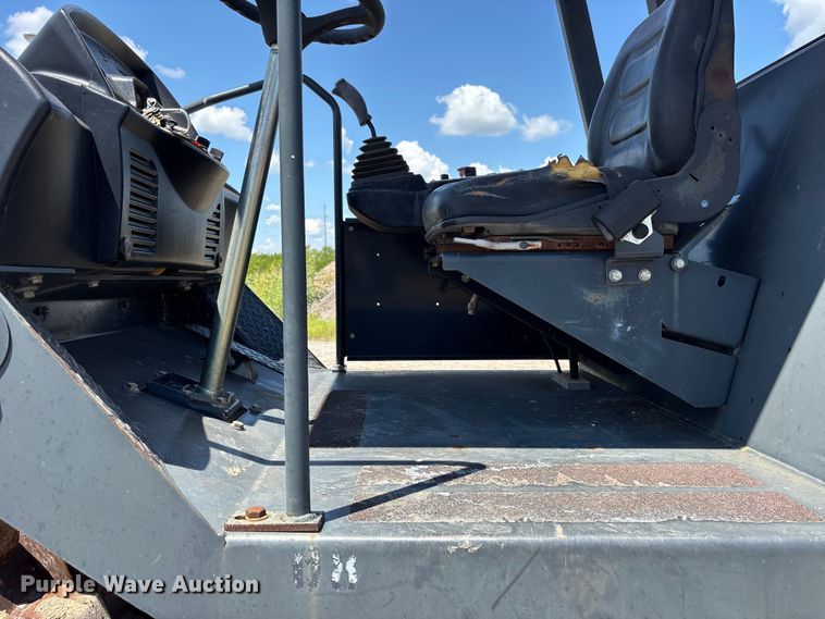 image for item EM0546 2008 Bomag BW177 PDH-40 single drum vibratory roller