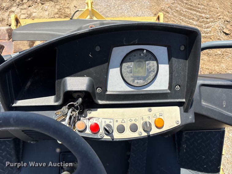 image for item EM0546 2008 Bomag BW177 PDH-40 single drum vibratory roller