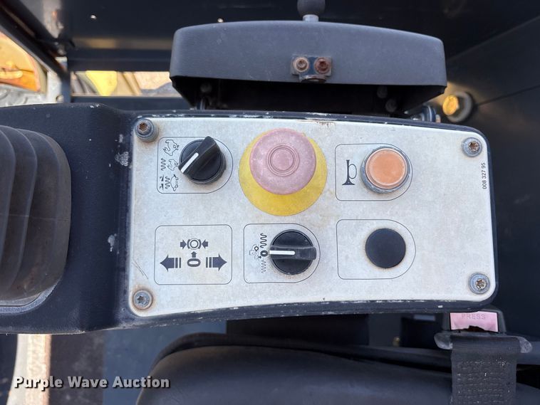 image for item EM0546 2008 Bomag BW177 PDH-40 single drum vibratory roller