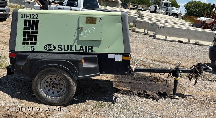 image for item EM0547 Sullair 185 air compressor