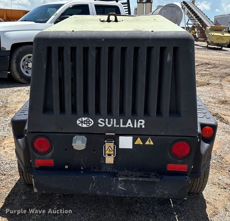 image for item EM0547 Sullair 185 air compressor