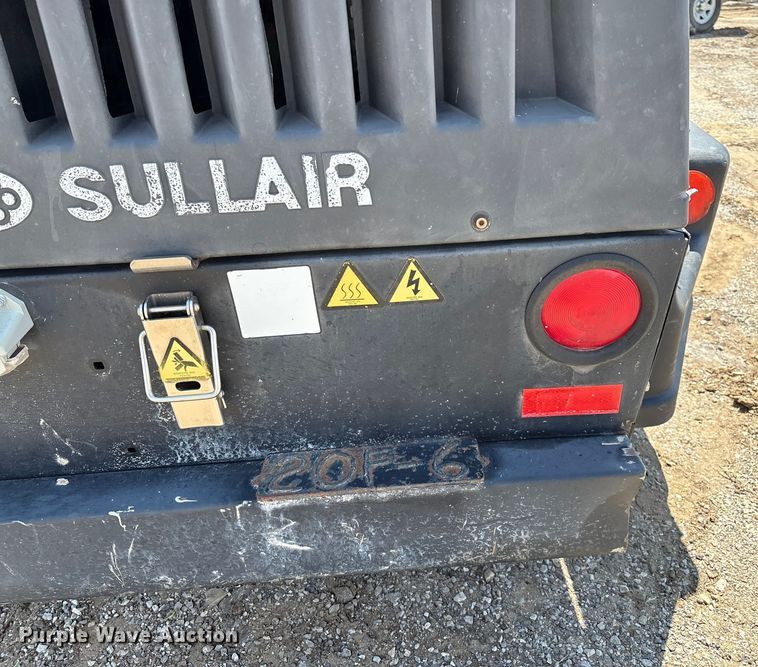 image for item EM0547 Sullair 185 air compressor
