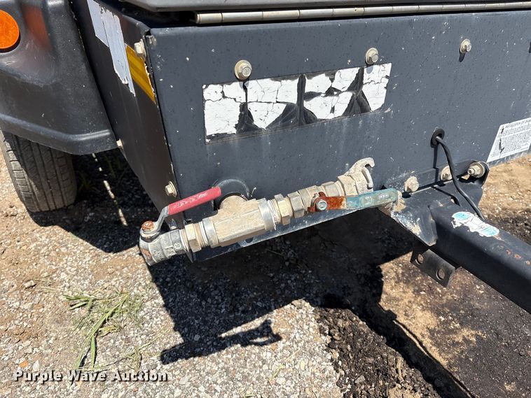 image for item EM0547 Sullair 185 air compressor