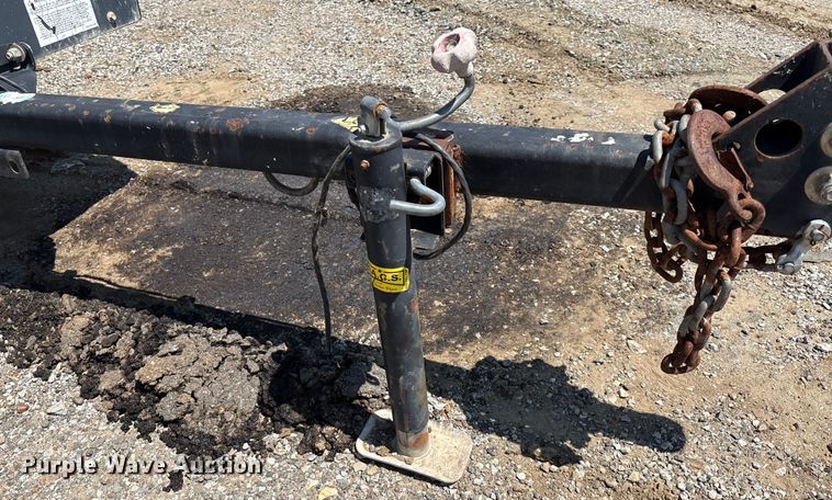 image for item EM0547 Sullair 185 air compressor