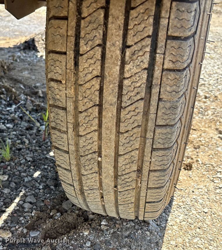 image for item EM0547 Sullair 185 air compressor