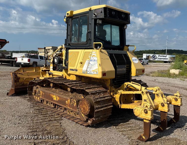 image for item EM0559 2013 Komatsu D51EX-22 dozer