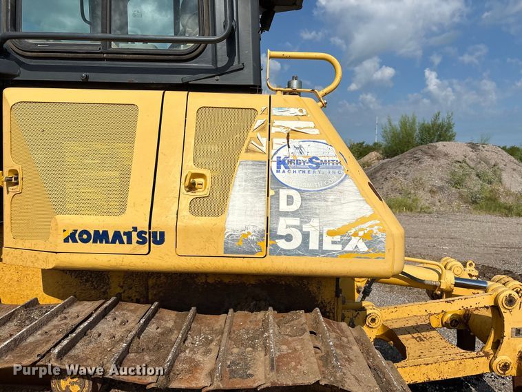 image for item EM0559 2013 Komatsu D51EX-22 dozer