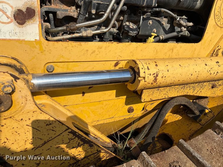 image for item EM0559 2013 Komatsu D51EX-22 dozer