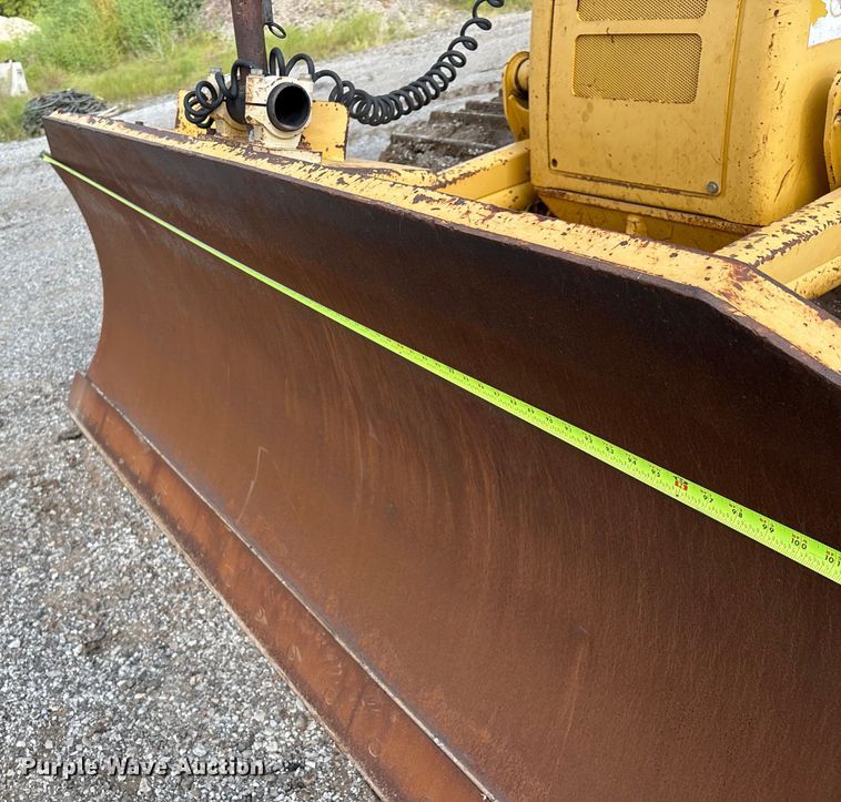 image for item EM0559 2013 Komatsu D51EX-22 dozer