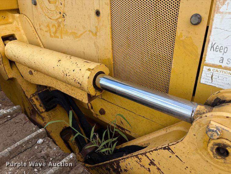 image for item EM0559 2013 Komatsu D51EX-22 dozer