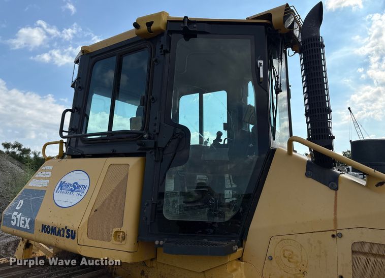 image for item EM0559 2013 Komatsu D51EX-22 dozer
