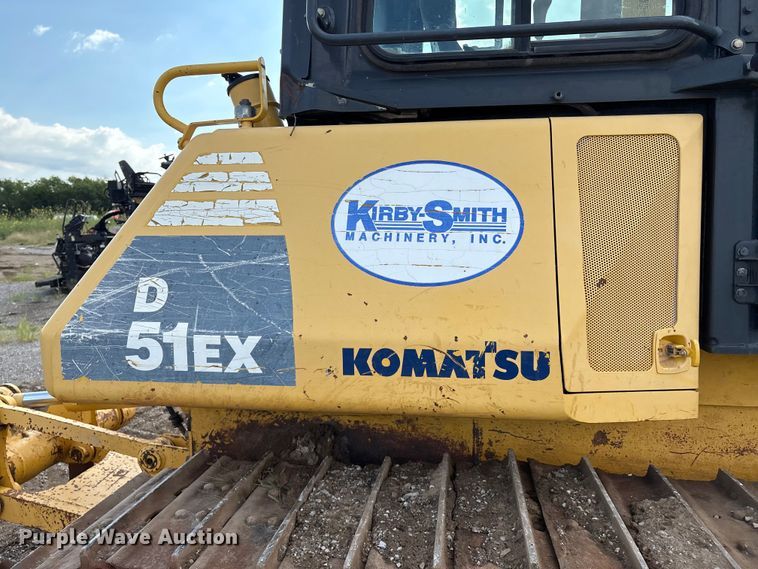 image for item EM0559 2013 Komatsu D51EX-22 dozer