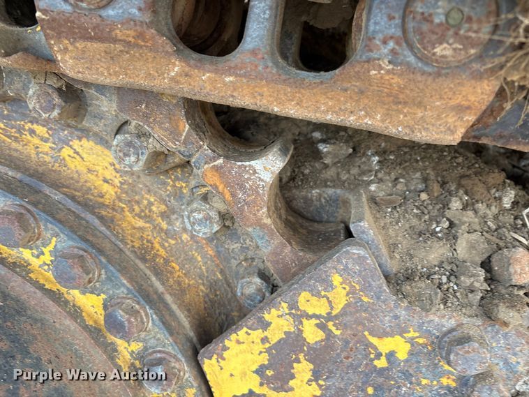 image for item EM0559 2013 Komatsu D51EX-22 dozer