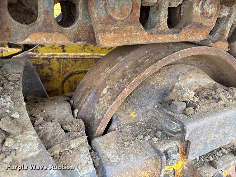 image for item EM0559 2013 Komatsu D51EX-22 dozer