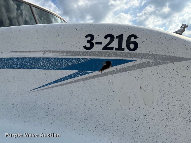 image for item EM0560 2000 Mack CH613 semi truck