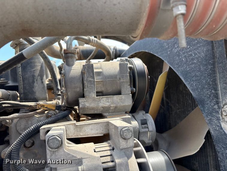 image for item EM0561 2006 Peterbilt 379 semi truck